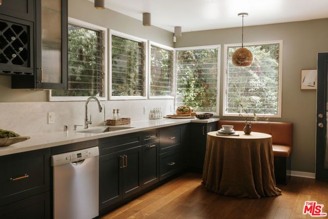 5800 Spring Oak Terrace, Los Angeles, CA 90068