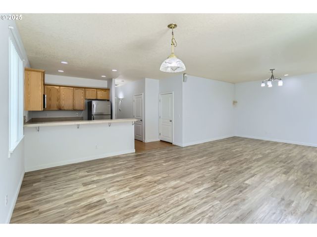 224 Nw 209TH Ave, Beaverton, OR 97006