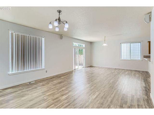 224 Nw 209TH Ave, Beaverton, OR 97006