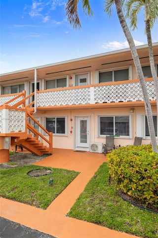 800 SW 11th Ave 9A, Hallandale Beach, FL 33009