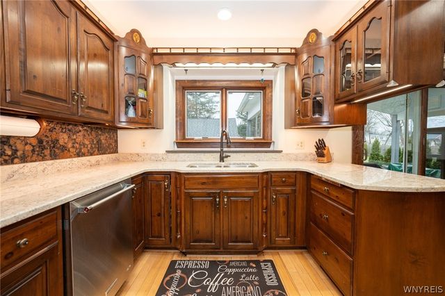 162 Ivyhurst Road, Amherst, NY 14226