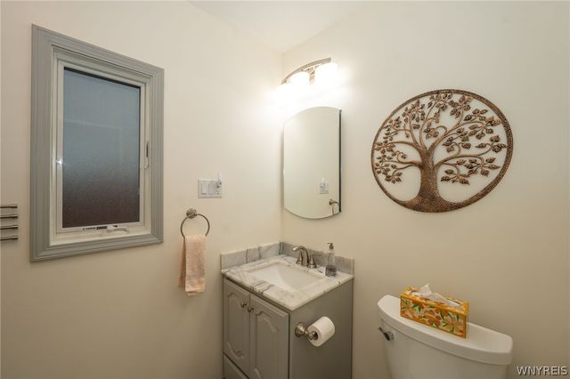 162 Ivyhurst Road, Amherst, NY 14226