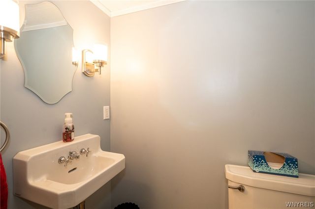 162 Ivyhurst Road, Amherst, NY 14226