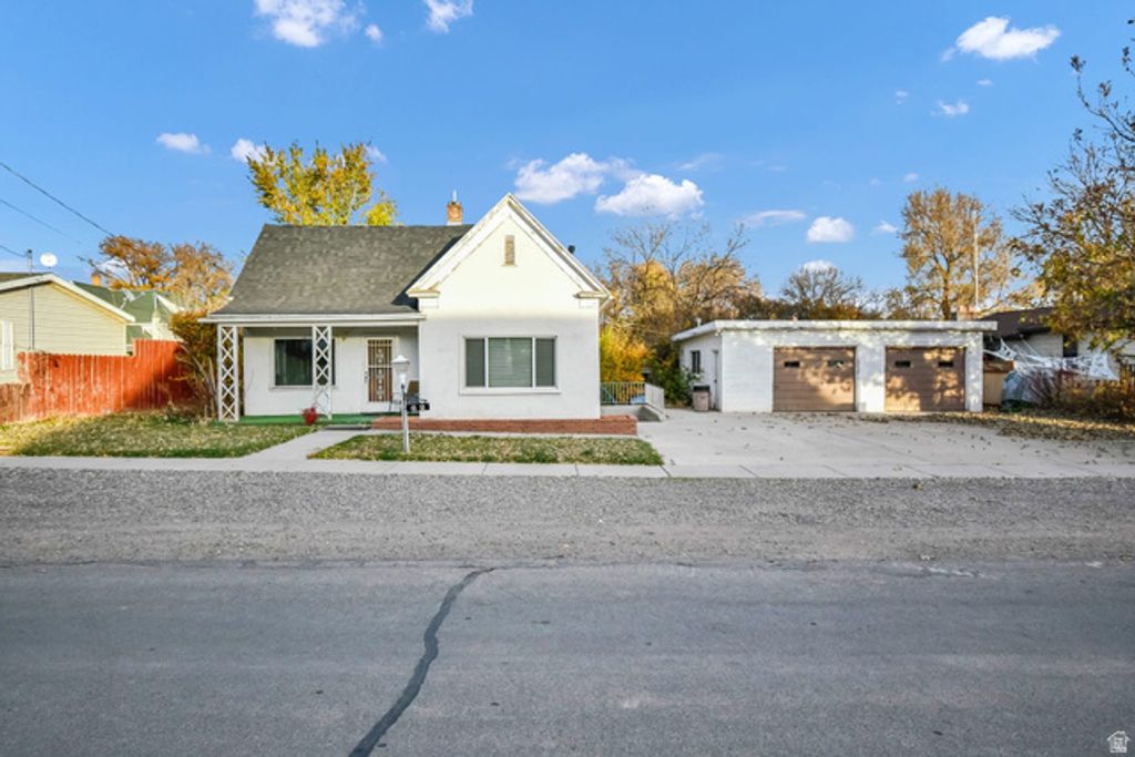 62 N 200 E, Richfield, UT 84701