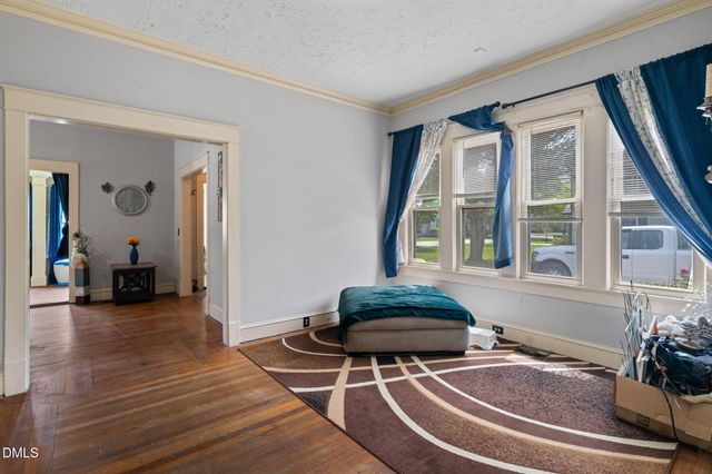 307 W Canary Street, Dunn, NC 28334