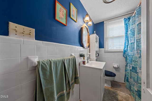 307 W Canary Street, Dunn, NC 28334