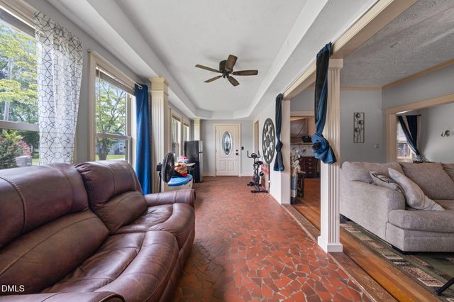 307 W Canary Street, Dunn, NC 28334