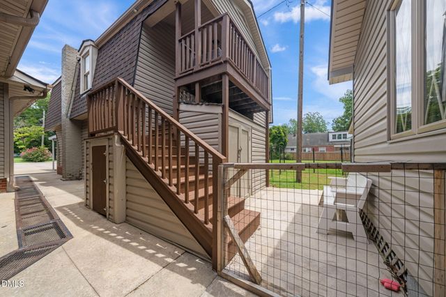 307 W Canary Street, Dunn, NC 28334