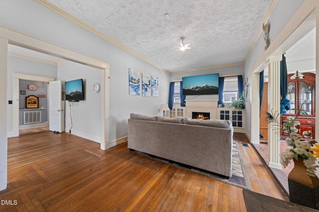 307 W Canary Street, Dunn, NC 28334