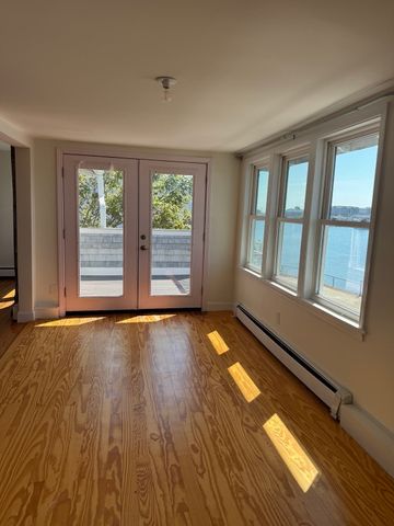 31 Hampton Cir 1, Hull, MA 02045