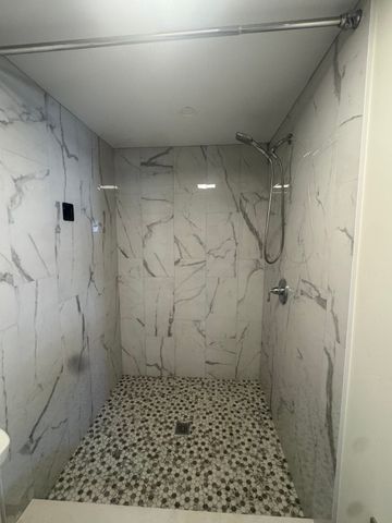 31 Hampton Cir 1, Hull, MA 02045
