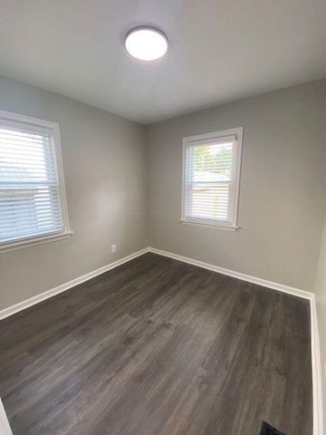 236 W Kanawha Avenue, Columbus, OH 43214