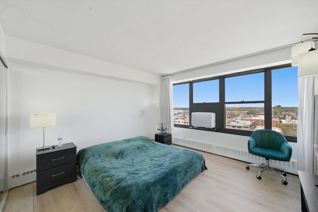 6030 N SHERIDAN Road 1001, Chicago, IL 60660