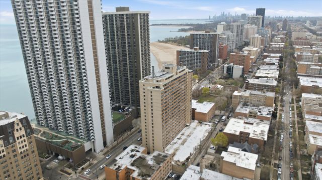 6030 N SHERIDAN Road 1001, Chicago, IL 60660