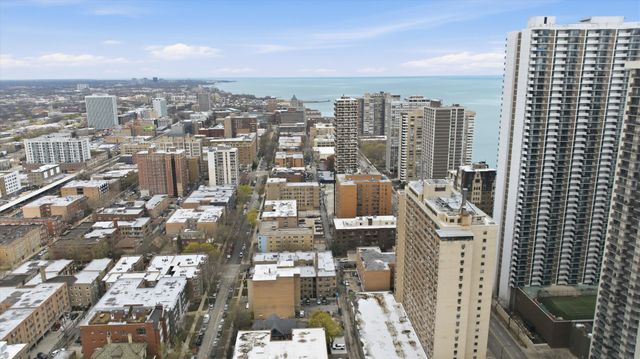 6030 N SHERIDAN Road 1001, Chicago, IL 60660