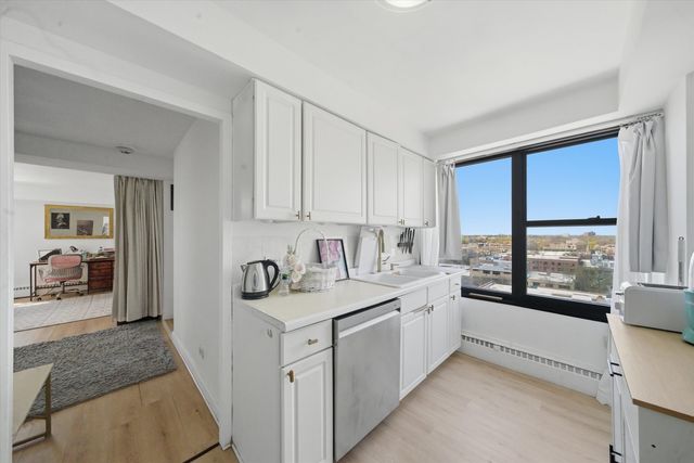 6030 N SHERIDAN Road 1001, Chicago, IL 60660