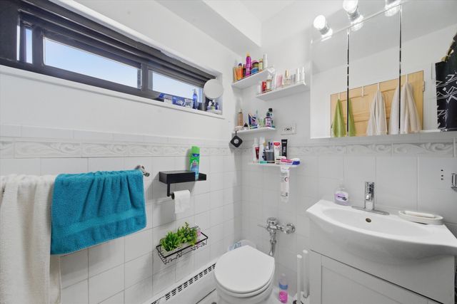 6030 N SHERIDAN Road 1001, Chicago, IL 60660