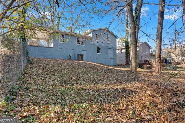 2080 Bluffton Way, Decatur, GA 30035