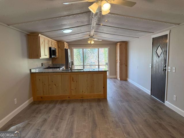 99 Davis Drive, Jasper, GA 30143