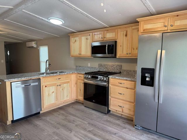 99 Davis Drive, Jasper, GA 30143