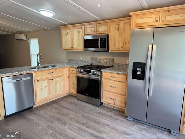 99 Davis Drive, Jasper, GA 30143