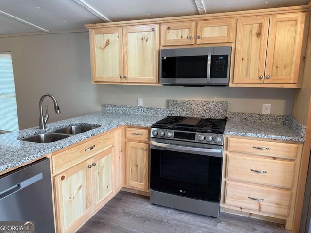 99 Davis Drive, Jasper, GA 30143