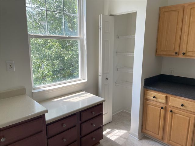 1521 Eagle Pointe Dr, Cecil, PA 15317