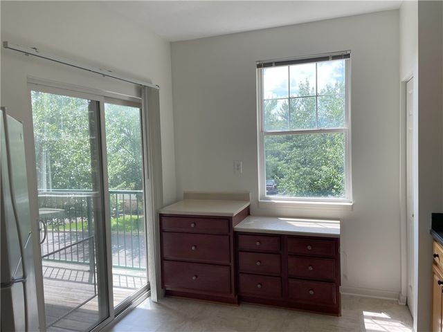 1521 Eagle Pointe Dr, Cecil, PA 15317