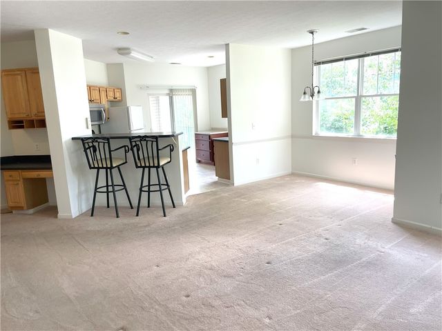 1521 Eagle Pointe Dr, Cecil, PA 15317