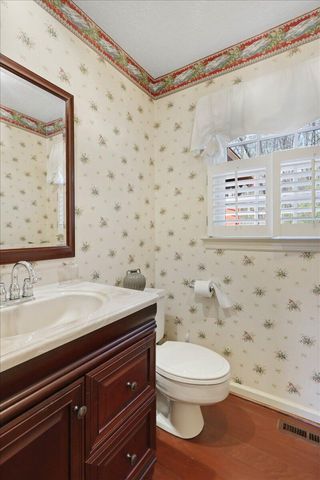 933 Dunsinane Road, Signal Mountain, TN 37377