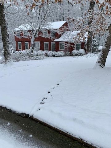 933 Dunsinane Road, Signal Mountain, TN 37377