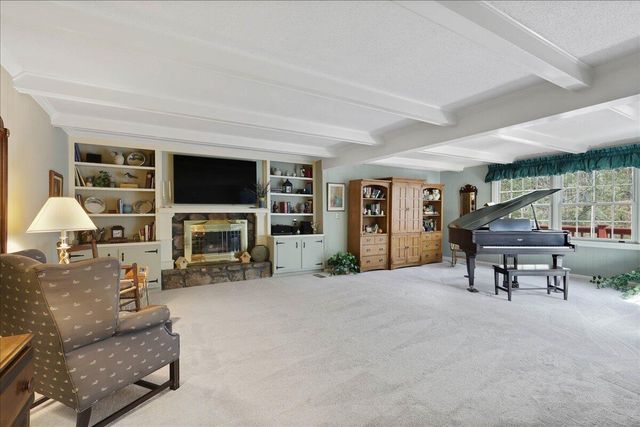 933 Dunsinane Road, Signal Mountain, TN 37377