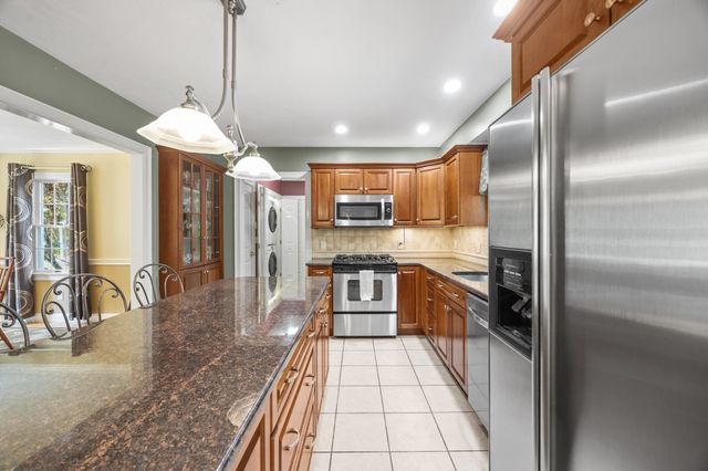 18 Silva Street, Carver, MA 02330