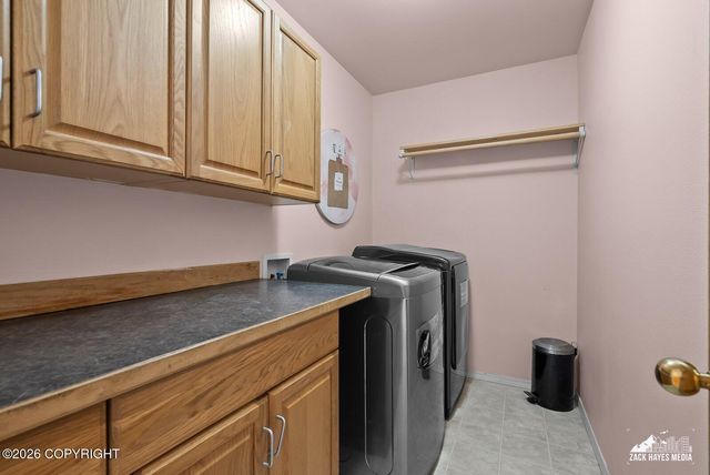 1546 N Heather Meadows Loop, Anchorage, AK 99507