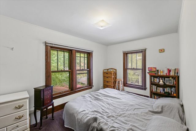 1203 S Race Street, Urbana, IL 61801