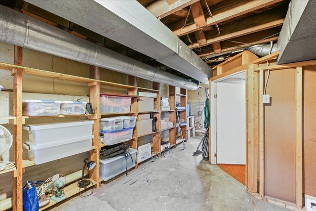 1203 S Race Street, Urbana, IL 61801