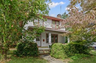 1203 S Race Street, Urbana, IL 61801