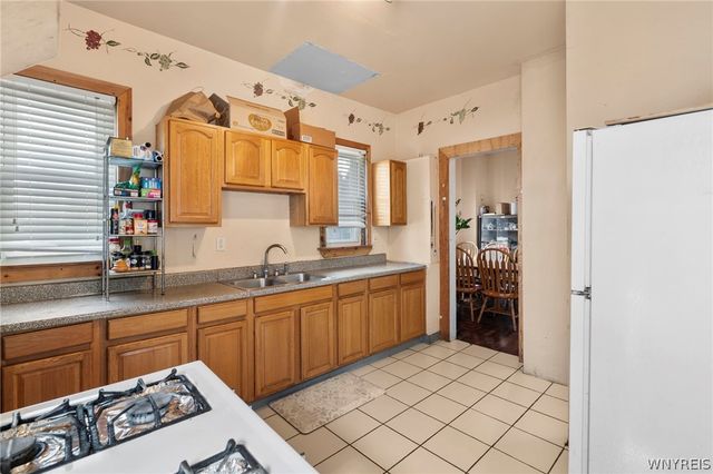 93 Briggs Avenue, Buffalo, NY 14207