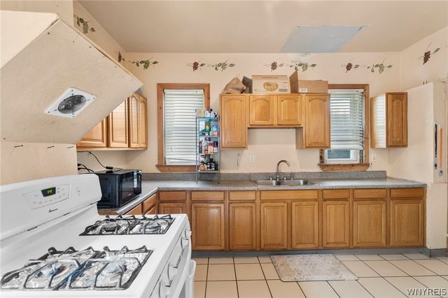 93 Briggs Avenue, Buffalo, NY 14207