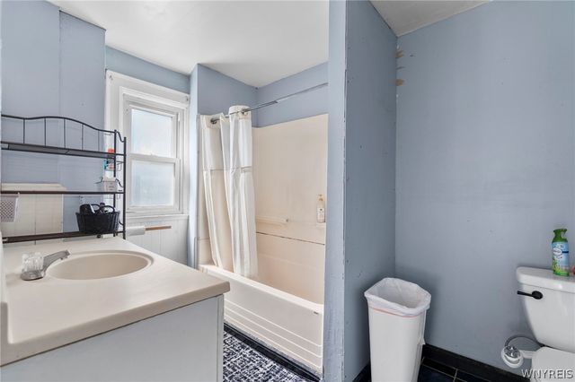 93 Briggs Avenue, Buffalo, NY 14207