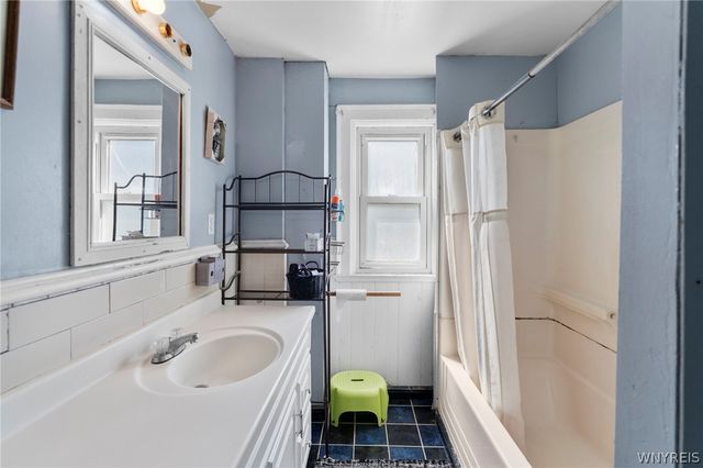 93 Briggs Avenue, Buffalo, NY 14207