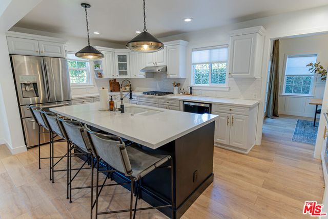 4749 Norwich Avenue, Los Angeles, CA 91403