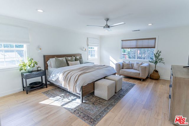 4749 Norwich Avenue, Los Angeles, CA 91403