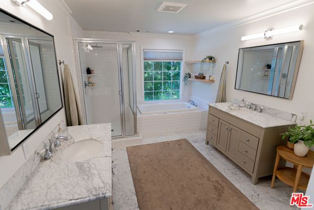 4749 Norwich Avenue, Los Angeles, CA 91403