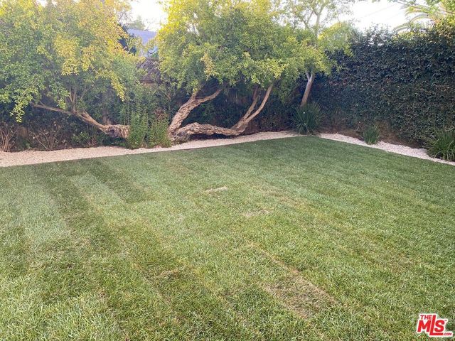 4749 Norwich Avenue, Los Angeles, CA 91403