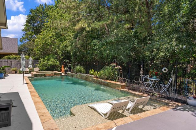 15718 Conners Ace Drive, Spring, TX 77379