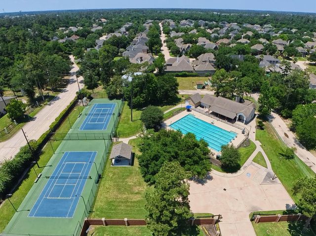 15718 Conners Ace Drive, Spring, TX 77379