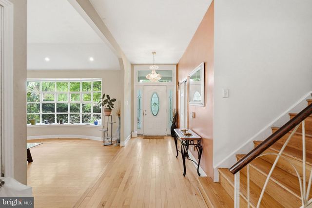 7516 OAK LANE RD, Elkins Park, PA 19027
