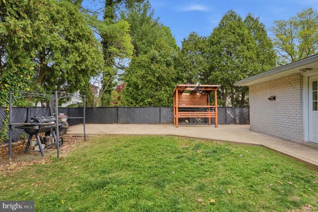7516 OAK LANE RD, Elkins Park, PA 19027