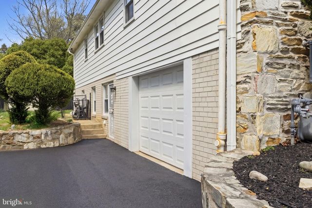 7516 OAK LANE RD, Elkins Park, PA 19027
